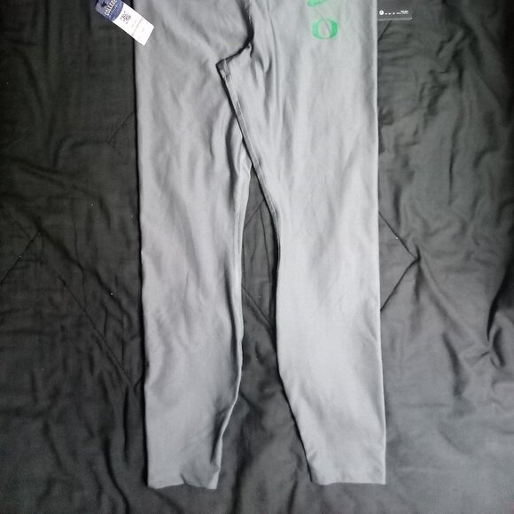NWT Nike Dri-Fit Oregon Ducks Leggings Trainers - Picture 5 of 10